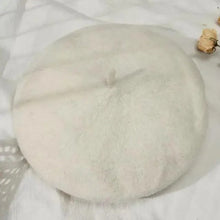Load image into Gallery viewer, Vintage Beret Hat Flat Cap For Women Retro Classic Style Wool Beret Caps Modern Women Hats