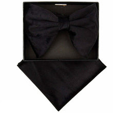 Load image into Gallery viewer, Vittorio Farina Velvet Edwardian Bow Tie & Pocket Square