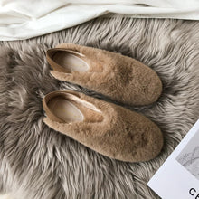Load image into Gallery viewer, Warm Fur Loafers Women Winter Shoes Indoor Furry Flats Round Toe Fluffy House Warm Wool Slippers Memory Foam Anti-Skid Sole House Shoes Indoor Outdoor Slippers