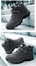 Load image into Gallery viewer, Warm Fur Men's Womens Boots Winter Comfortable Snow Casual Shoes Rubber Ankle Boots Fur Lined Warm Anti-slip Outdoor Work Shoes For Cold Weather Hiking Camping