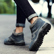 Load image into Gallery viewer, Winter Boots With Fur Warm Leather Snow Boots Mens Winter Work Casual Shoes High Top Rubber Ankle Boots Keep Warm Anti-Slip Soft Sole Warm Fur Lined Winter Ankle Booties