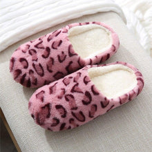 Load image into Gallery viewer, Winter Home Slippers Women Cotton Shoes Soft Plush Indoor Slippers Shoes For Women Men Couple Warm Fur Slippers Cute Comfy Fuzzy Knitted Memory Foam Slip On House Slippers