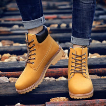 Load image into Gallery viewer, Winter Luxury Shoes Mens Flat Heel Boots Fashion Warm Ankle Boots Outdoor Warm Non Slip Fur Lined Ankle Boots Leather Winter Walking Shoes For Mens