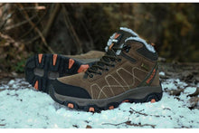Load image into Gallery viewer, Winter Warm Sports Boots Men's Outdoor Non-Slip Hiking Shoes Men's Women's Sports Boots Hunting Outdoor Walking Lace Up Anti-Slip Ankle Booties Casual Strong Design