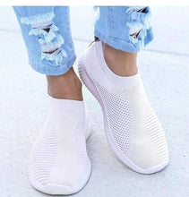 Load image into Gallery viewer, Woman Fashion New PU Leather Shoes Breathable Cute Heart Flats Casual White Sneakers Platform Tenis Comfortable Shoes Leather Womens Sneakers