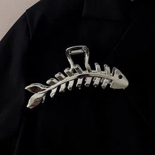 Load image into Gallery viewer, Woman Novelty Minimalist Dainty Design Irregular Hairpins Punk Style Metal Silver Hair Claws Barrettes Women Hair Accessories Hair Clips Hairgrip