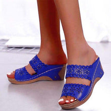 Load image into Gallery viewer, Woman Sandals For Beach Slip On Fashion Sandals Women Thick Bottom Footwear Flat Sandals Soft Leather Vintage Summer Casual Non-Slip Beach Platform Shoes Sandals