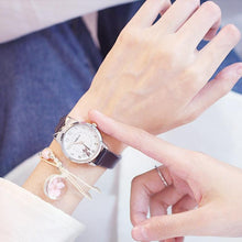 Load image into Gallery viewer, Women Charming Watch Set Pink Leather Strap Student Watch Children Black Cat Leather Strap And Round Dial Quartz Watches For Women Cat Dial With Stainless Steel Dial Quartz Watch