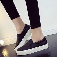 Load image into Gallery viewer, Women Leather Espadrilles Spring Trend Casual Flats Sneakers New Fashion Comfort Slip-on Platform Vulcanized Shoes Women Casual Fashionable Sports Espadrilles