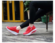 Load image into Gallery viewer, Women Modern Sneakers Height Increasing Flatform Lace-up Walking Leather Sneakers Fashion Breathble Vulcanized Shoes Women Casual Sport Sneakers