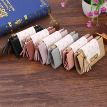 Load image into Gallery viewer, Women Pink PU Leather Short Wallet Trendy New Fashion Vintage Mini Purses Cute Feather Design Wallets
