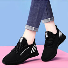 Load image into Gallery viewer, Women's Breathable Non-slip Platform Fashion Autumn New Casual Running Shoes Black Sneakers Lightweight Mesh Tennis Sneaker Fashion Athletic Walking Shoes