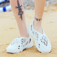 Load image into Gallery viewer, Women's Sandals Summer Hole Shoes Rubber Clogs Unisex Garden Shoes Beach Flat Sandals Water Sneaker Shoes For Walking Pool Yard Garden Breathable Unisex Shoes