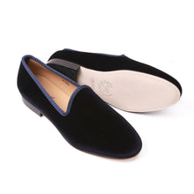 Load image into Gallery viewer, Women's Navy Velvet Slipper