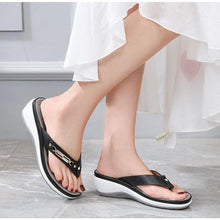 Load image into Gallery viewer, Women's Summer New Fashion Metal Button Slides Beach Shoes Modern Sandals Women Outside Platform Comfort Thong Style Flip Flops Sandals With Arch Support Thick Sole Outdoor Flip Flops
