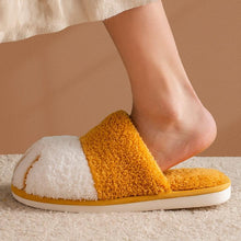 Load image into Gallery viewer, Women Winter Warm Slippers Indoor Bedroom House Flat Floor Plush Shoes Non Slip Fluffy Slippers Cute Cat Fur Slippers Slip on Memory Foam House Outdoor Indoor Warm Fuzzy Plush Fleece Lining Bedroom Comfy Home Living Room Shoes