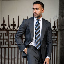 Load image into Gallery viewer, Corso - Silk Jacquard Tie - Black & Blue