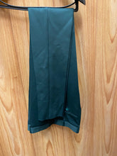 Load image into Gallery viewer, Cielo BP3546 Ultra-slim Stretch Hunter Green Double Breasted Suit