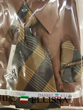 Load image into Gallery viewer, Daniel Ellissa DS3001 Dark Brown Convertible cuff Men’s Dress Shirt