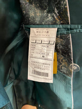 Load image into Gallery viewer, Alberto Nardoni Hunter Green Slim Fit European Double Breasted Suit with Gold Buttons