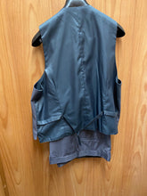Load image into Gallery viewer, Needle & Stitch Heather Gray Wool Blend 3-Piece Suit 46S
