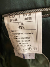 Load image into Gallery viewer, Cielo BP3546 Ultra-slim Stretch Hunter Green Double Breasted Suit