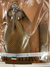 Load image into Gallery viewer, Daniel Ellissa DS3001 Brown Convertible cuff Men’s Dress Shirt