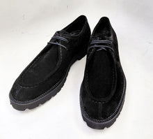 Load image into Gallery viewer, Style: 003-5202-Black Suede
