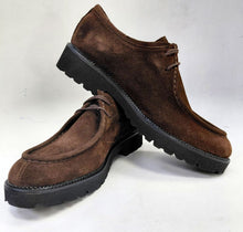 Load image into Gallery viewer, Style: 003-5202-Brown Suede
