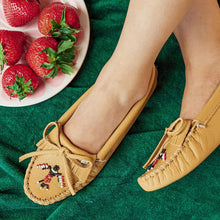 Load image into Gallery viewer, Minnetonka Thunderbird Animikii Softsole Leather - Womens Moccasin
