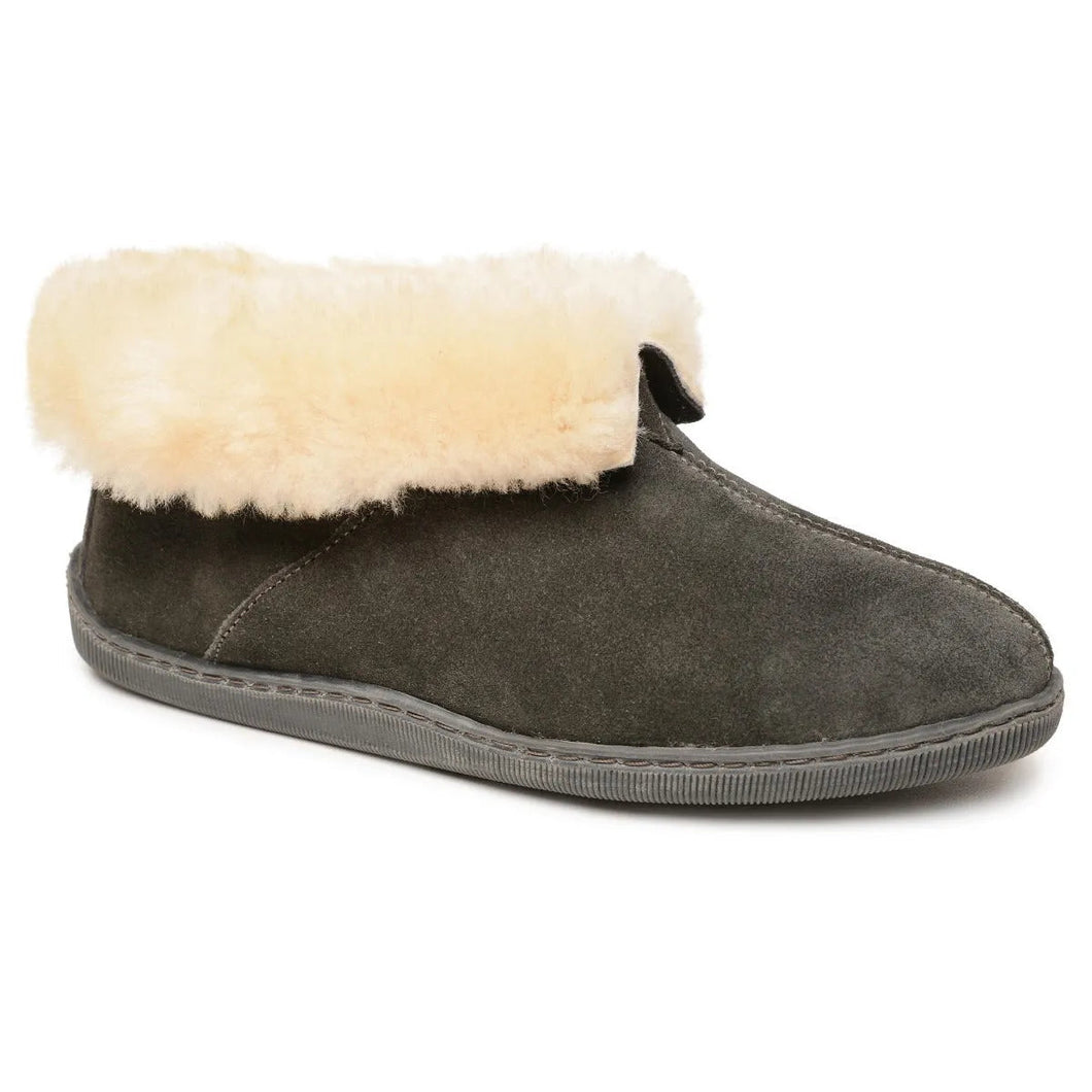 Minnetonka Sheepskin Ankle Boot - Mens Slippers