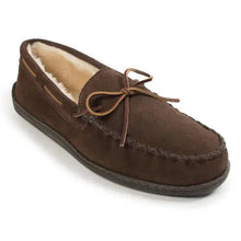 Load image into Gallery viewer, Minnetonka Pile Lined Hardsole Suede - Mens Slipper
