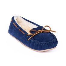 Load image into Gallery viewer, Minnetonka Cally - Women's Slipper
