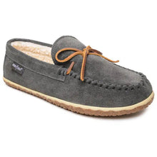 Load image into Gallery viewer, Minnetonka Tomm Suede - Mens Slippers
