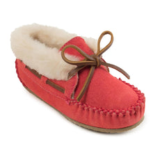 Load image into Gallery viewer, Minnetonka Charley - Children's Slippers
