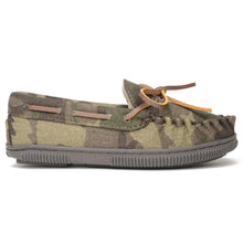 Load image into Gallery viewer, Minnetonka Pile Lined Hardsole Canvas (Camo) - Children's Slipper
