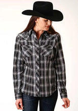 Load image into Gallery viewer, Roper 824 Horseshoe Plaid (Black) - Women's Western Shirt
