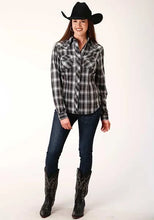 Load image into Gallery viewer, Roper 824 Horseshoe Plaid (Black) - Women's Western Shirt
