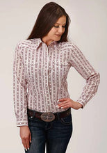 Load image into Gallery viewer, Roper 827 Wallpaper Print (Wine) - Women's Western Shirt
