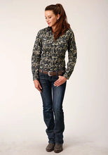 Load image into Gallery viewer, Roper 1720 Vintage Floral Print (Black) - Women's Western Shirt
