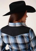Load image into Gallery viewer, Roper 819 Fancy Applique (Blue) - Women's Western Shirt

