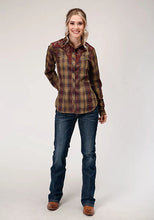 Load image into Gallery viewer, Roper 1205 Fancy Applique (Brown) - Women's Western Shirt
