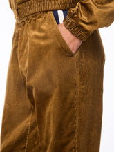 Load image into Gallery viewer, Women's Cordurato Track Pant- Bronze Brown
