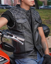Load image into Gallery viewer, Sinister - Men's Motorcycle Leather Vest
