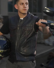 Load image into Gallery viewer, Born Free Men's Motorcycle Leather Vest - Black Stitch
