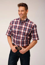Load image into Gallery viewer, Roper 1553 Independence Plaid (Red) - Men's Short Sleeve Shirt
