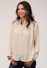 Load image into Gallery viewer, Roper 1293 Crinkle Rayon (White) - Women's Western Blouse
