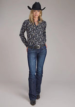 Load image into Gallery viewer, Roper 2422 Vintage Floral (Black) - Women's Western Blouse
