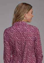 Load image into Gallery viewer, Roper 2134 Wild Wine Print (Leopard) - Women's Western Blouse
