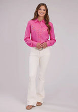 Load image into Gallery viewer, Roper 2531 Solid (Pink) - Women's Western Shirt
